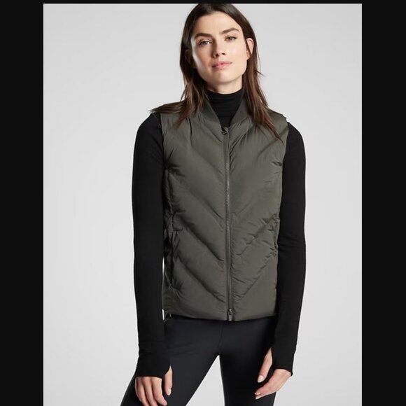 Athleta Goose Down Inlet Vest Size Medium - Picture 1 of 13